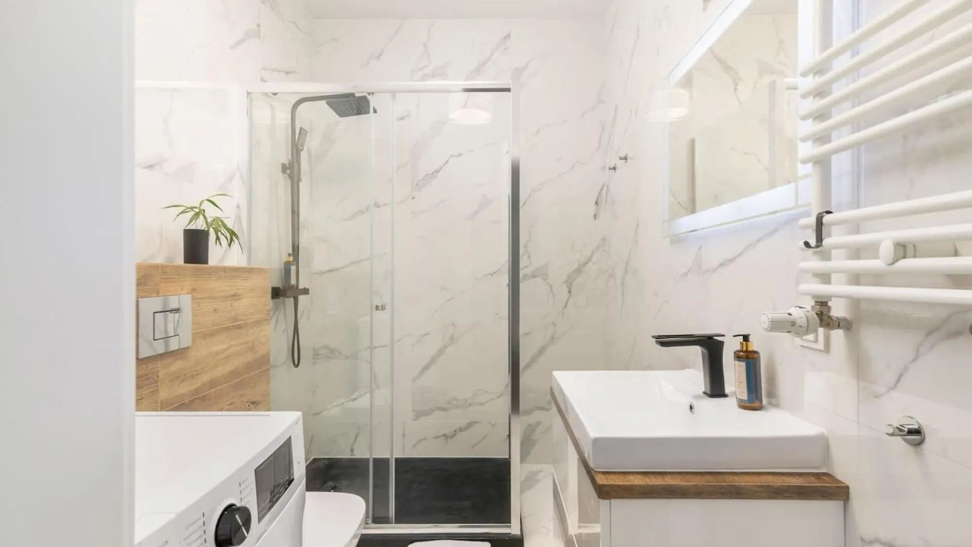 ורשה Rent Like Home - Grzybowska 85 0*,