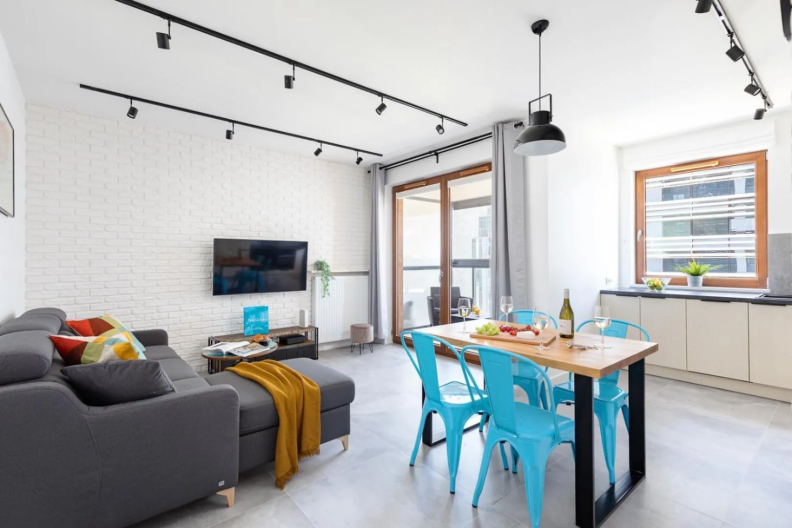 Rent Like Home - Grzybowska 85 Warsaw Apartment